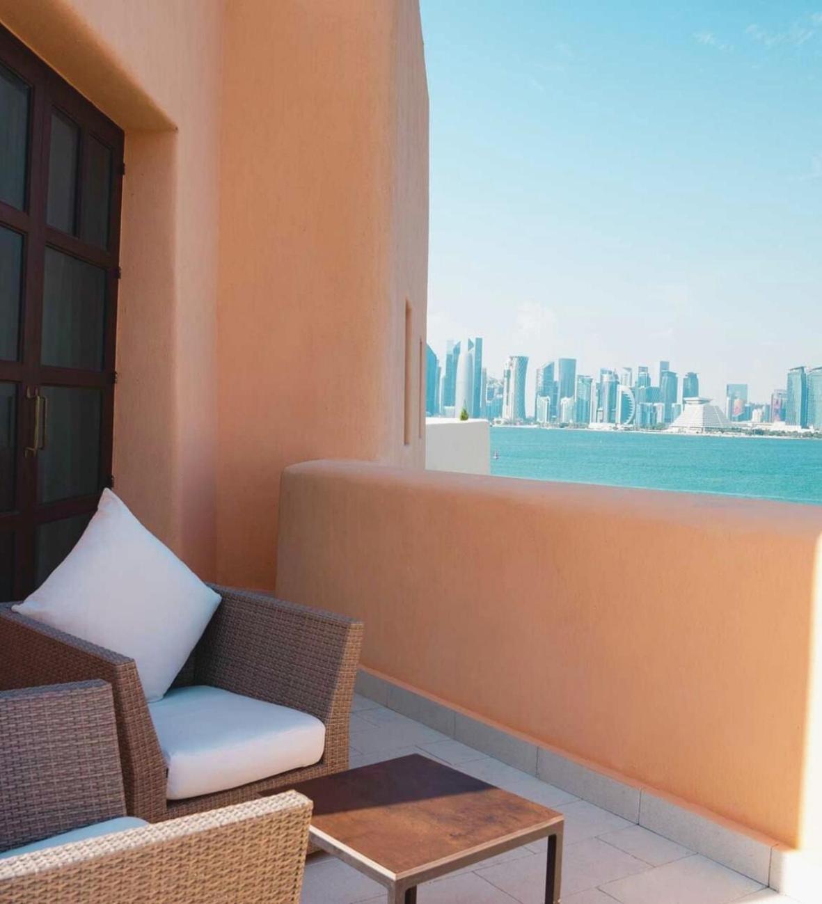 Mina Hotel And Residences By The Torch Doha Exterior foto View of the Doha skyline from the hotel